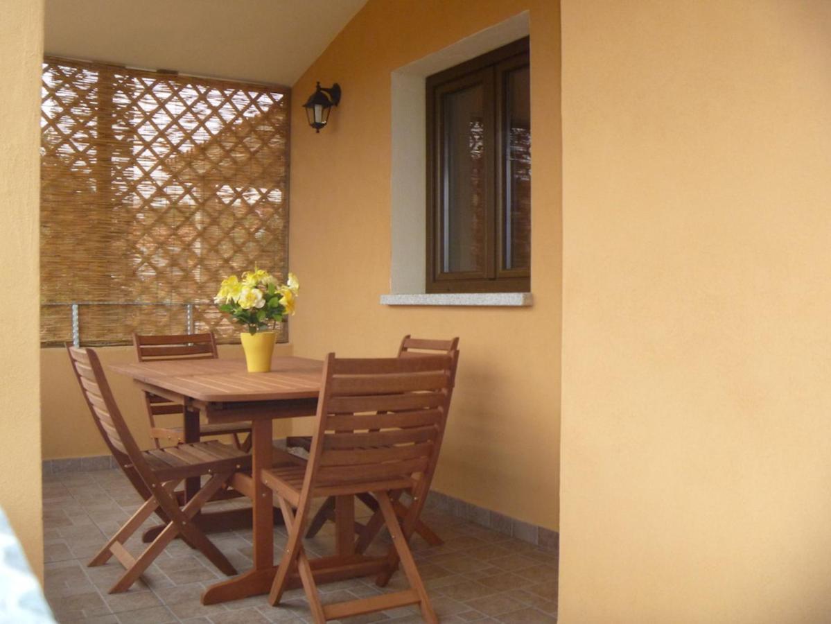 Casadelfaro Primo Piano 600Mt Dalla Spiaggia 奧爾比亞 外观 照片